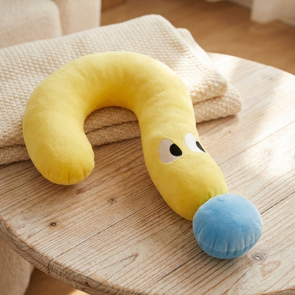 U-Shaped Neck Pillow — Cozy Sleep Cushion for Dogs & Cats