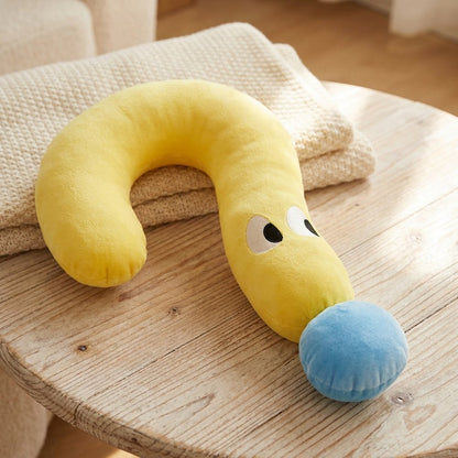 U-Shaped Neck Pillow — Cozy Sleep Cushion for Dogs & Cats